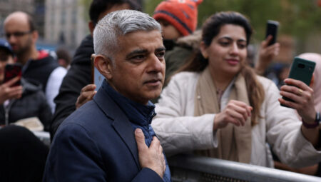 İngiltere’de İşçi Partisi’nin zaferi: Sadiq Khan, üçüncü kez Londra Belediye Başkanı seçildi